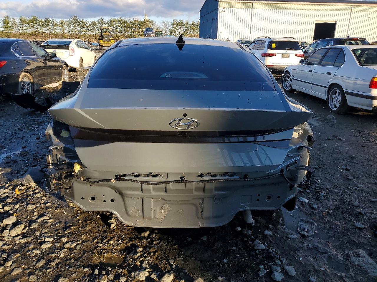 2023 Hyundai Elantra Sel - Фото 6