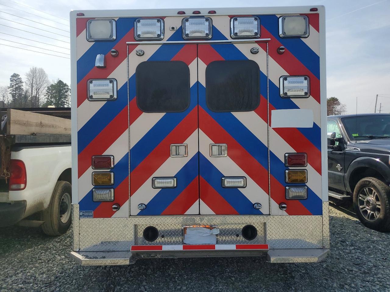 2022 Ford E450 Ambulance - Image 6