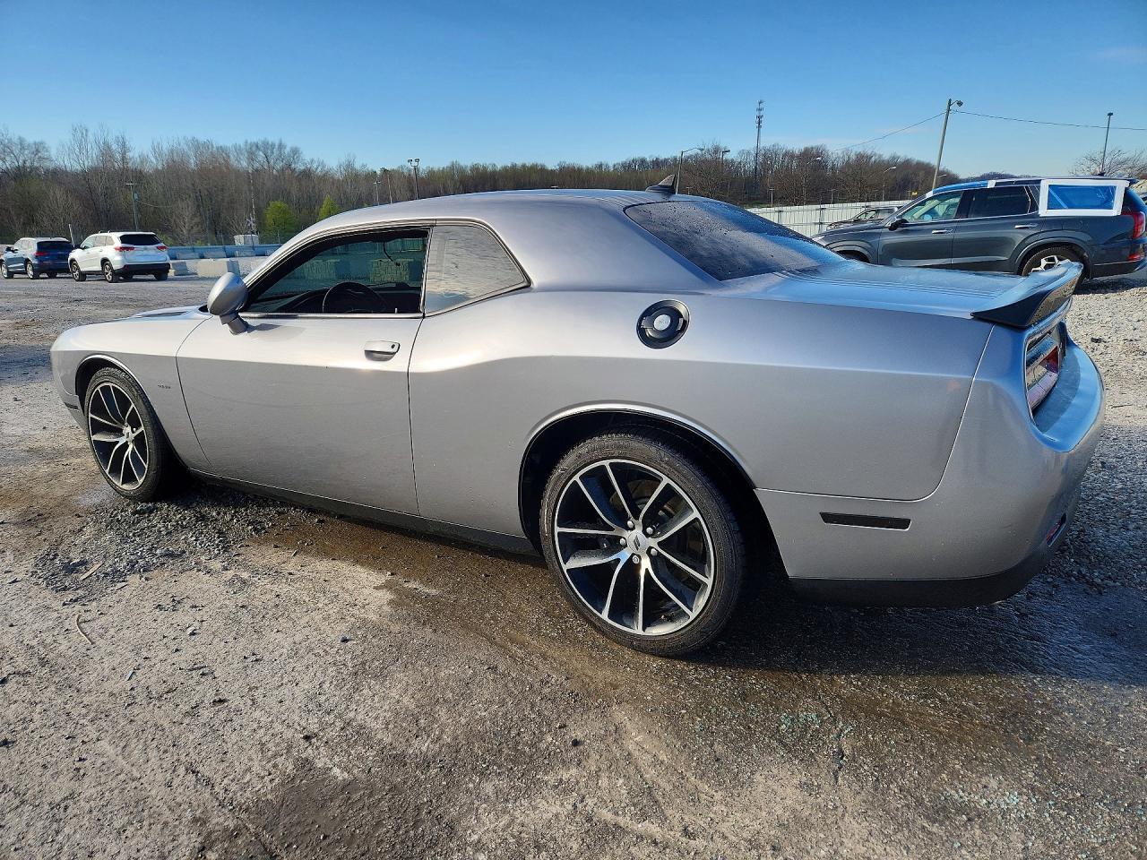 2018 Dodge Challenger - Фото 2