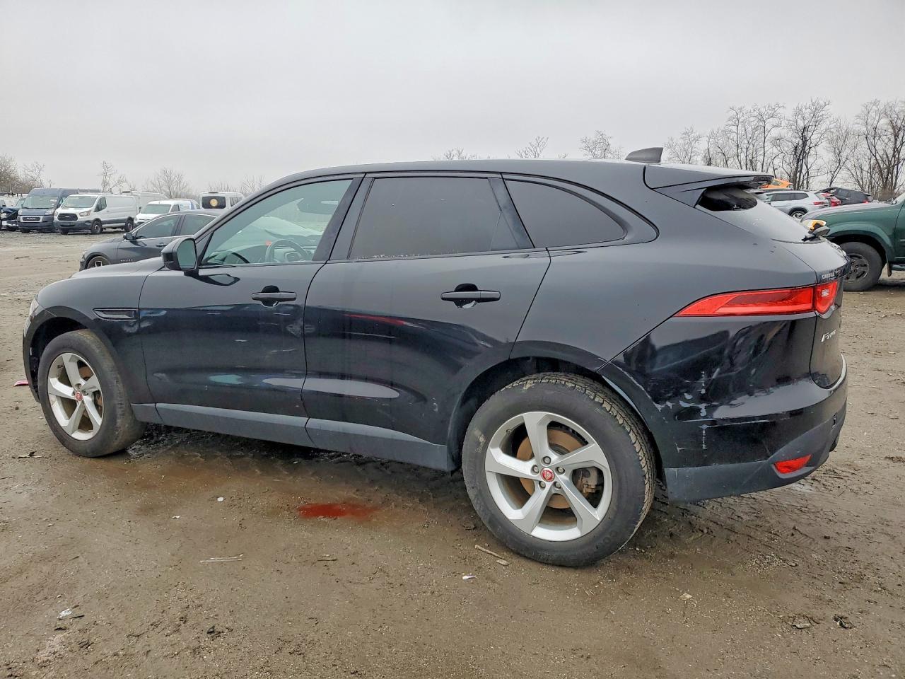 2020 Jaguar F-Pace Premium 25T - Фото 2
