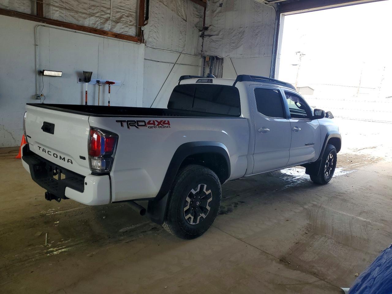 2023 Toyota Tacoma Trd Off-Road - Image 3