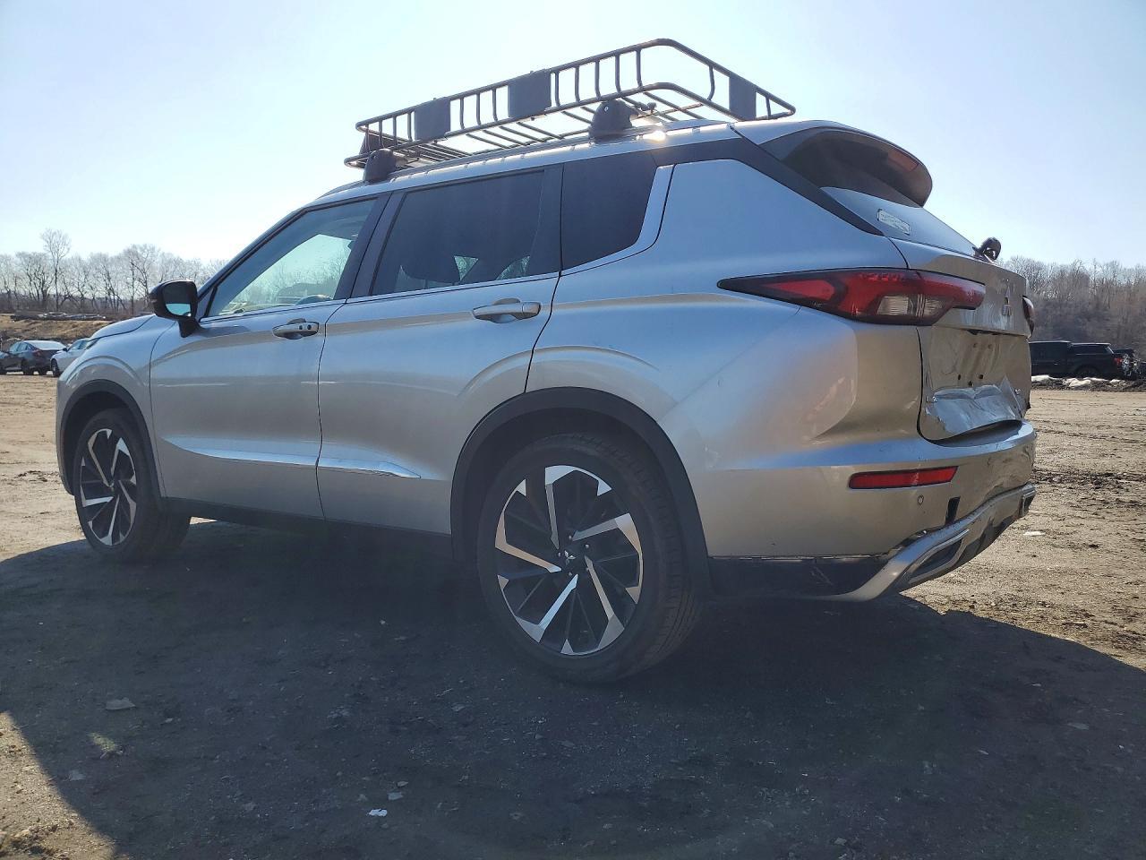 2022 Mitsubishi Outlander Se - Фото 2