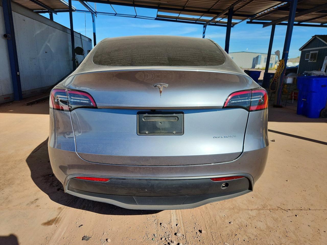 2025 Tesla Model Y - Image 6