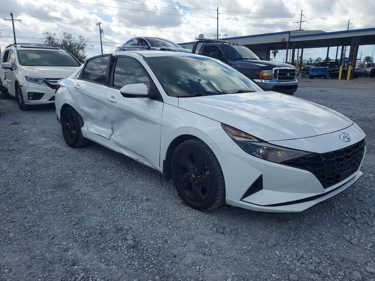 2021 Hyundai Elantra Sel - Image 4