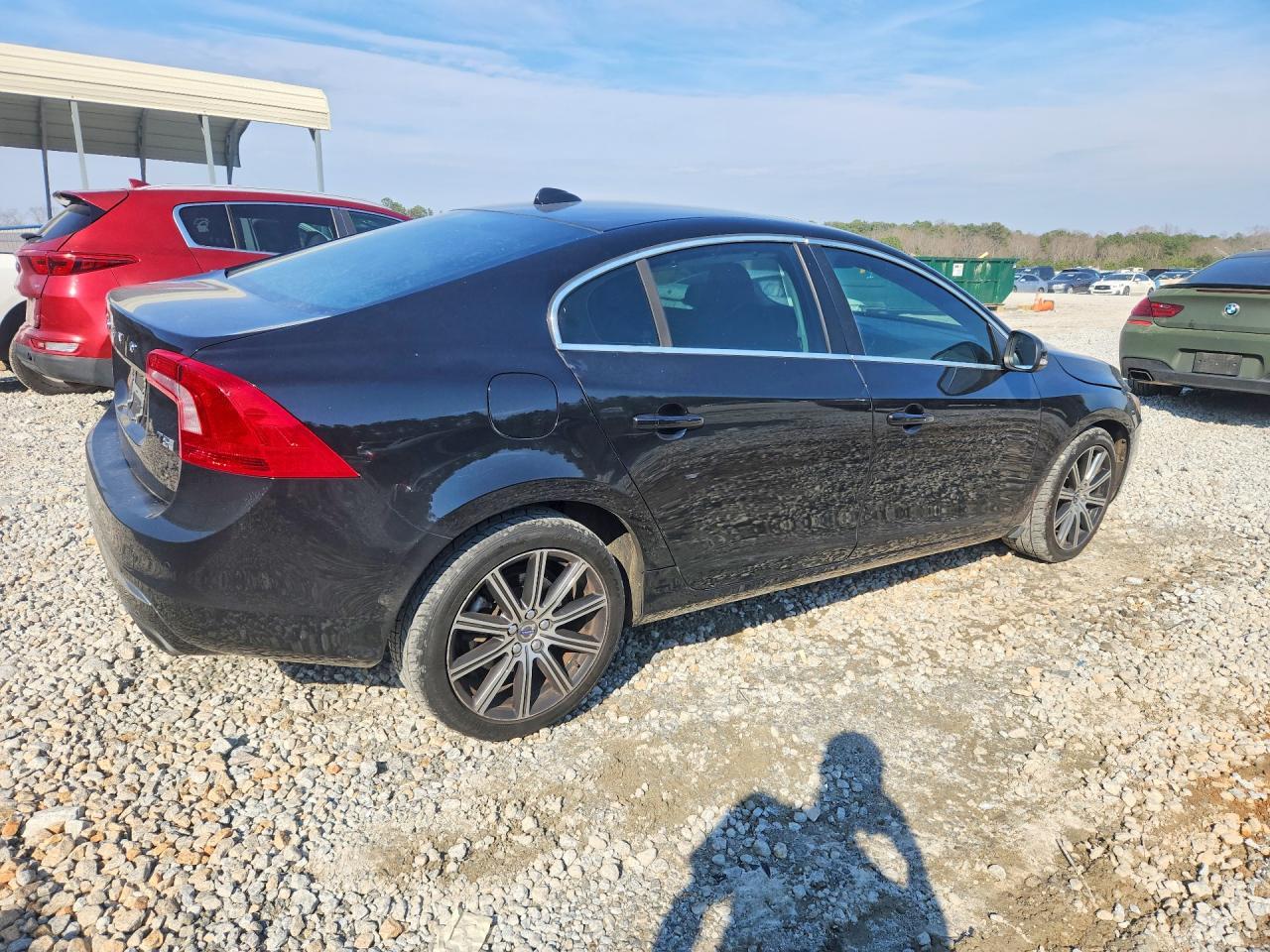 2016 Volvo S60 Premier - Image 3