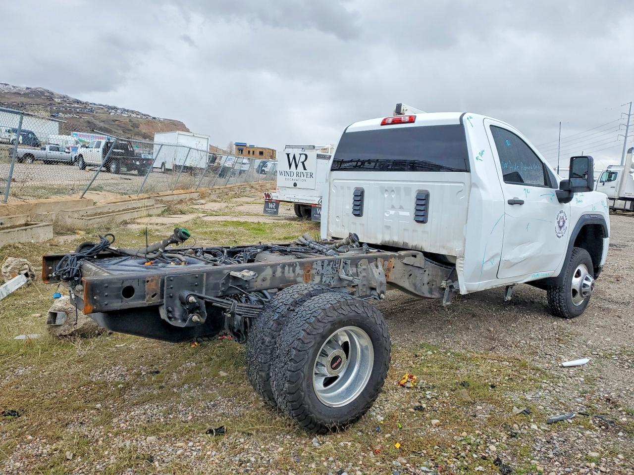 2021 GMC Sierra K3500 - Фото 3