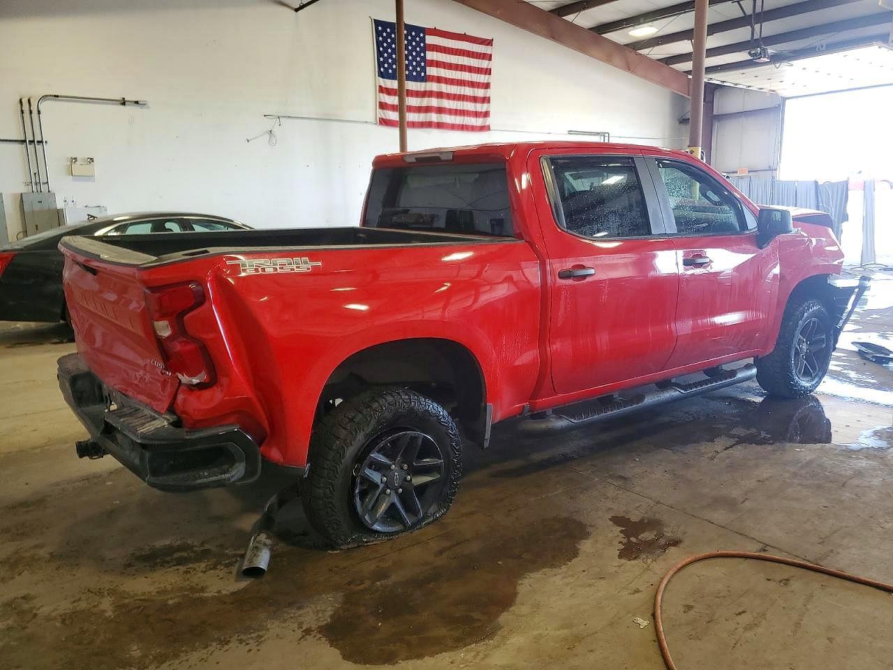2021 Chevrolet Silverado K1500 Trail Boss Custom - Фото 3