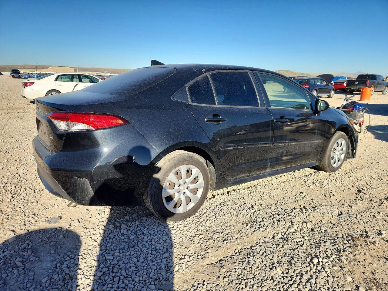 2021 Toyota Corolla Le - Image 3