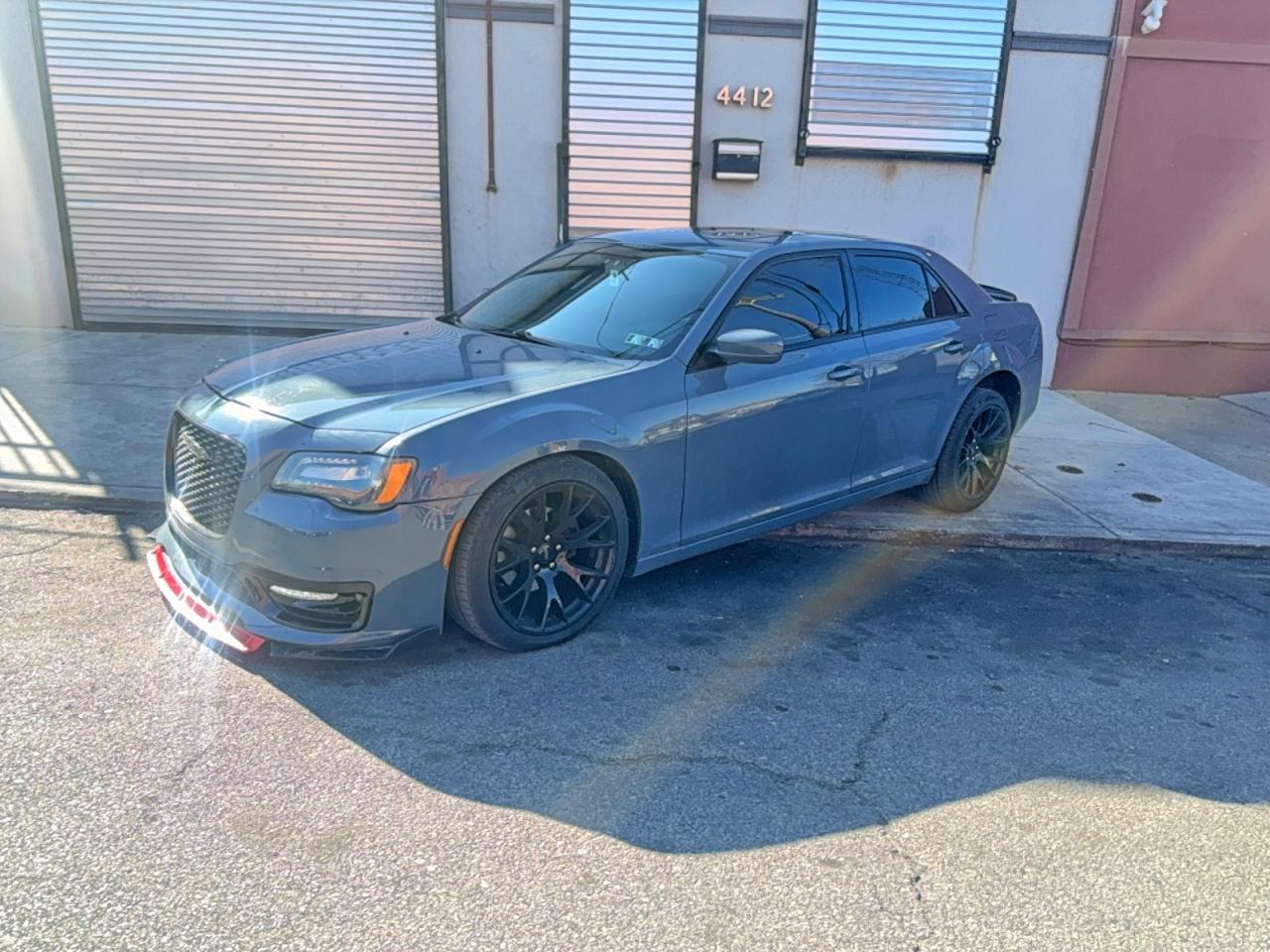 2014 Chrysler 300 S - Фото 2