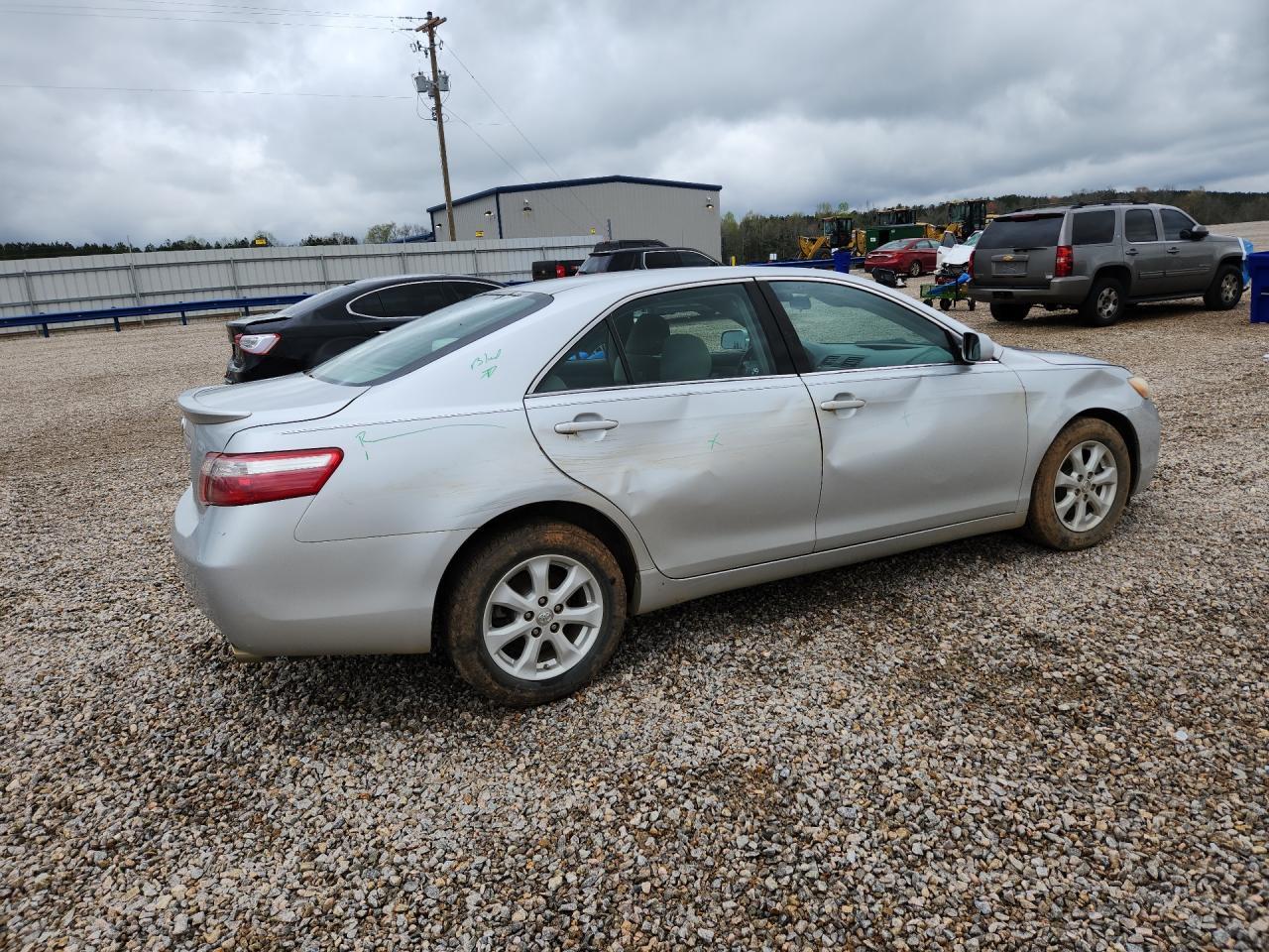 2009 Toyota Camry Le - Фото 3