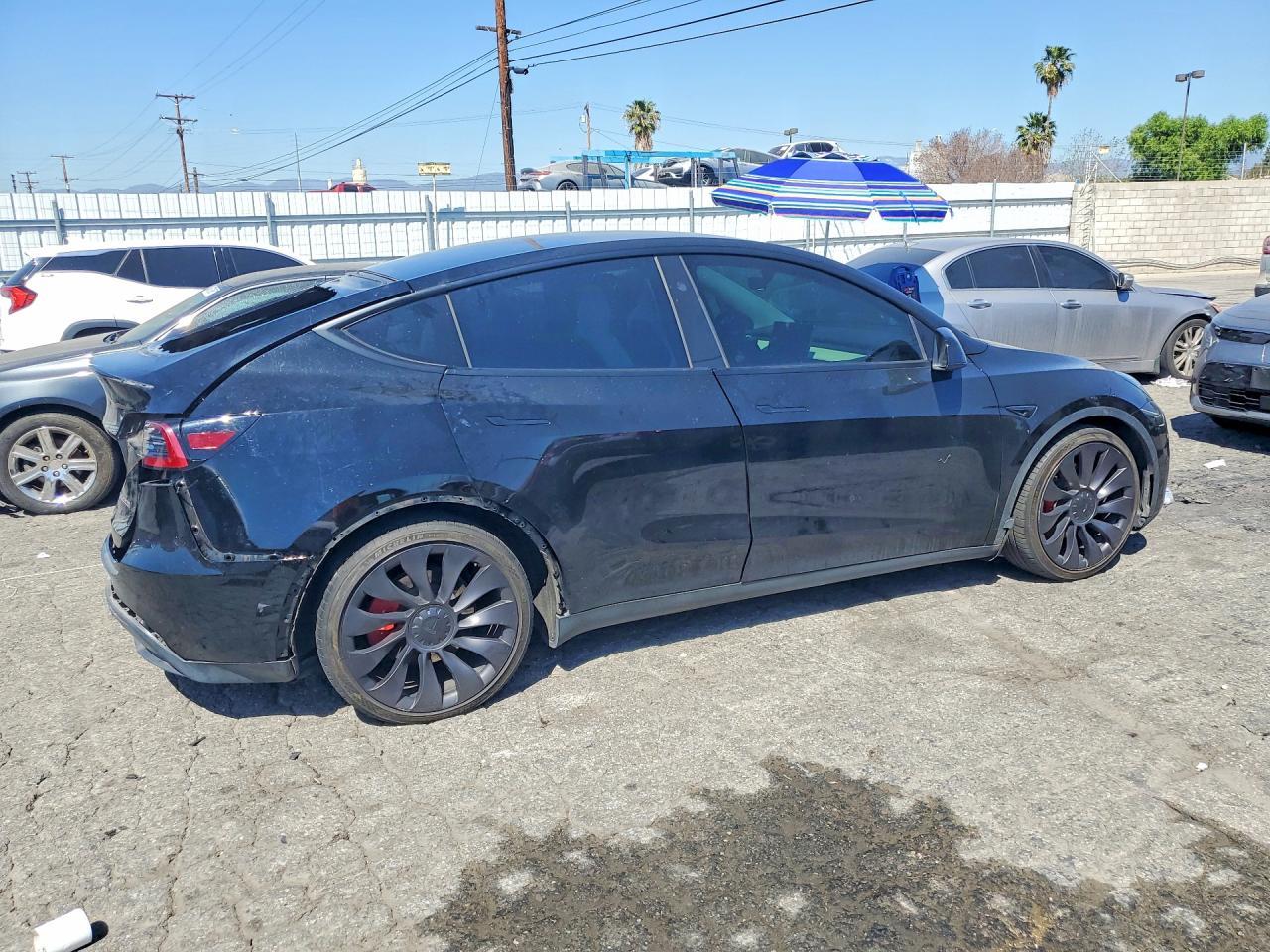 2023 Tesla Model Y - Image 3