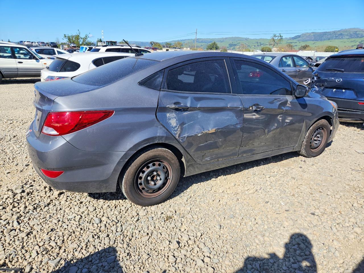 2015 Hyundai Accent Gls - Фото 3