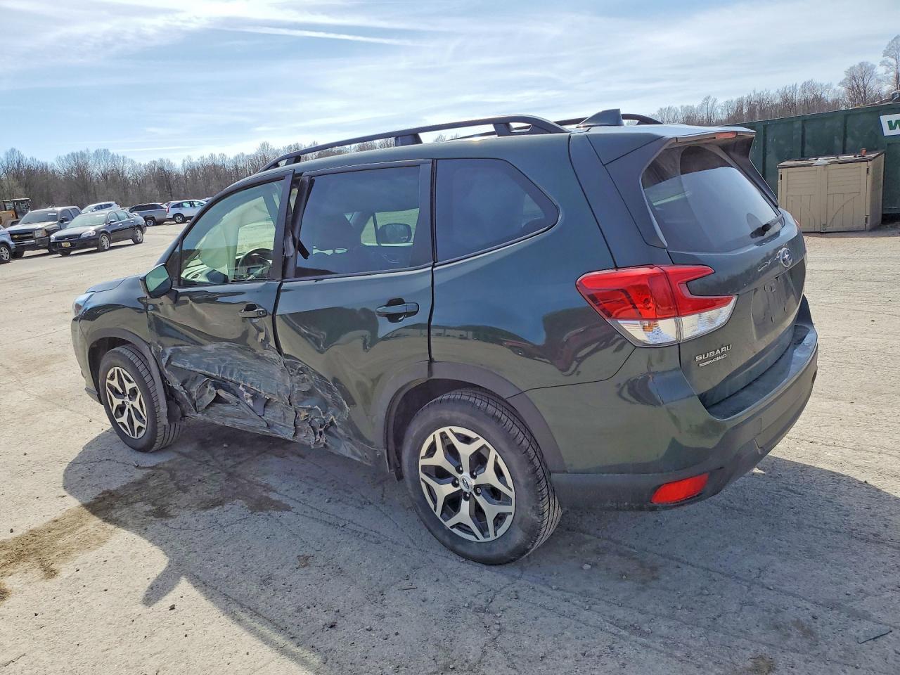 2022 Subaru Forester Premium - Фото 2