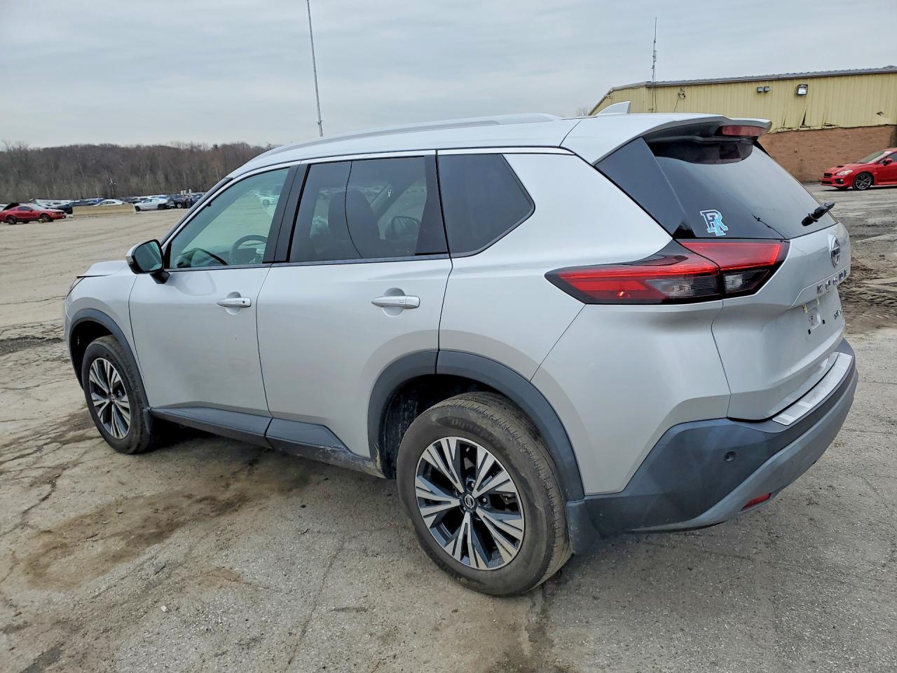 2021 Nissan Rogue Sv - Фото 2
