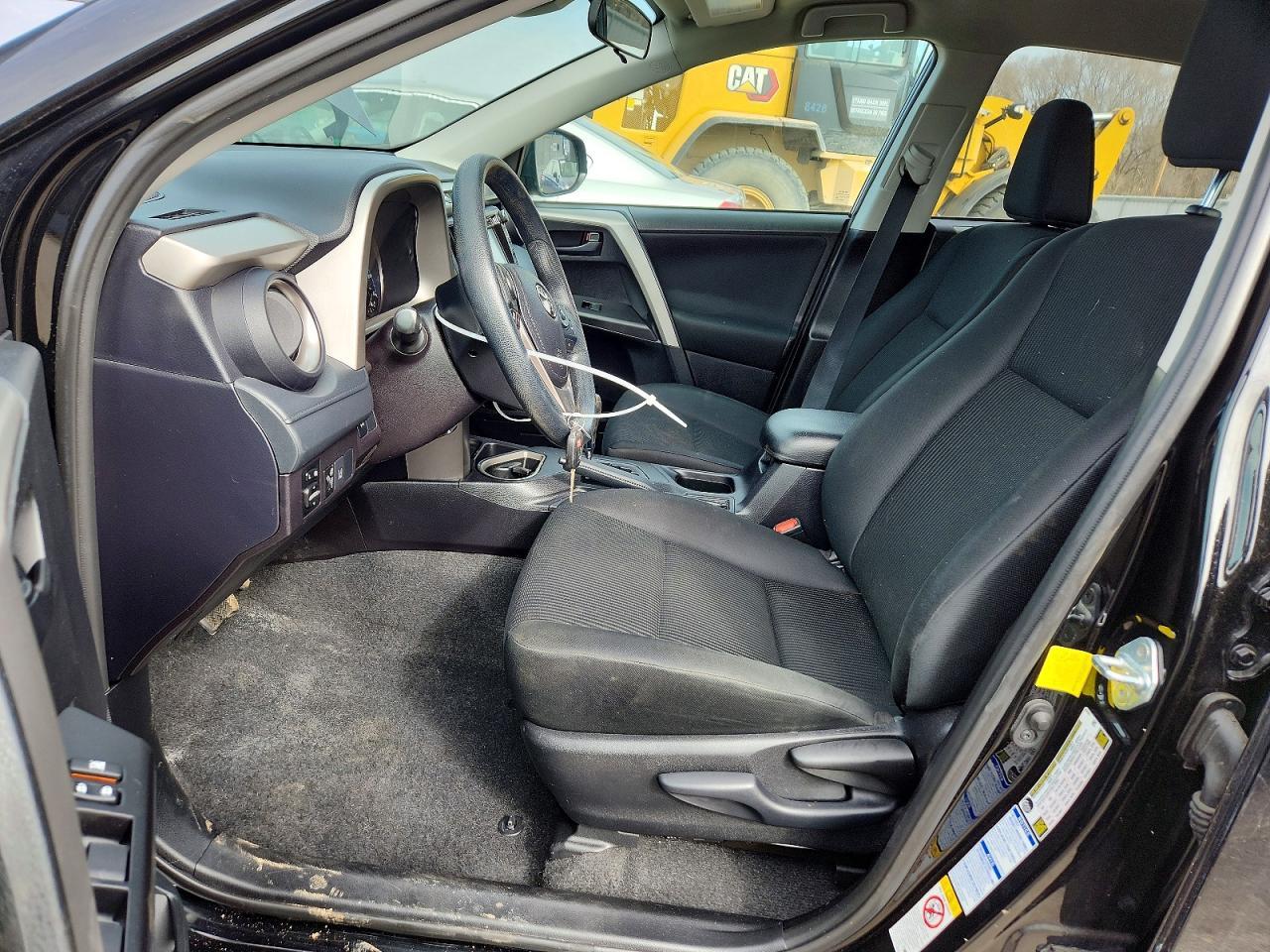 2017 Toyota Rav4 Le - Image 7