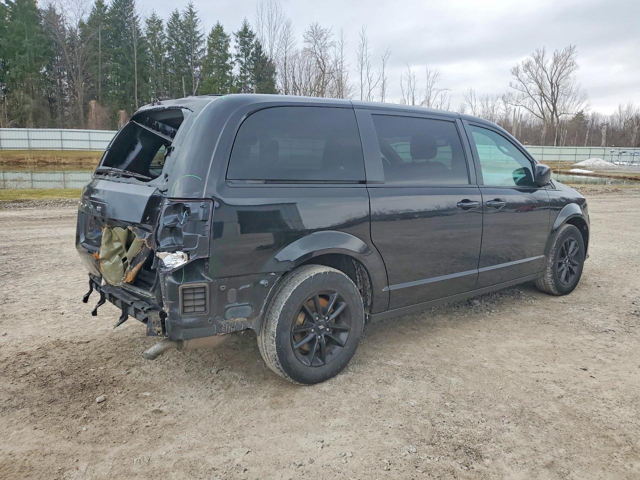 2020 Dodge Grand Caravan Gt - Image 3