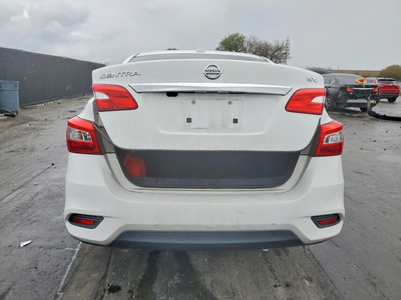 2017 Nissan Sentra S - Image 6