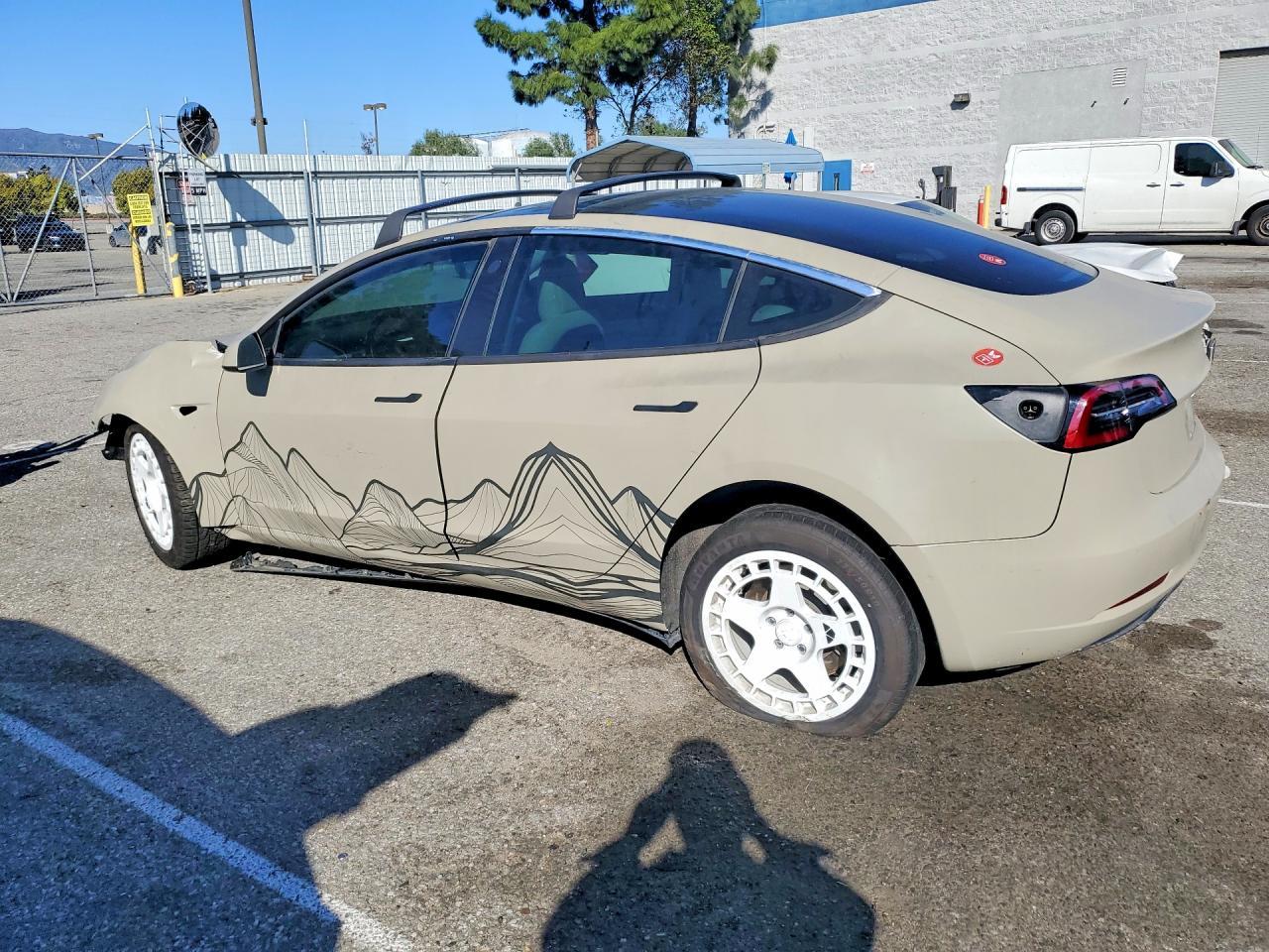 2018 Tesla Model 3 - Фото 2