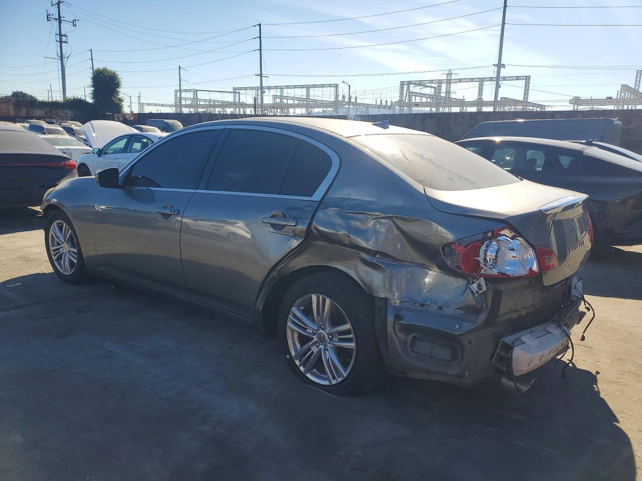 2010 Infiniti G37 Sedan Base - Image 2
