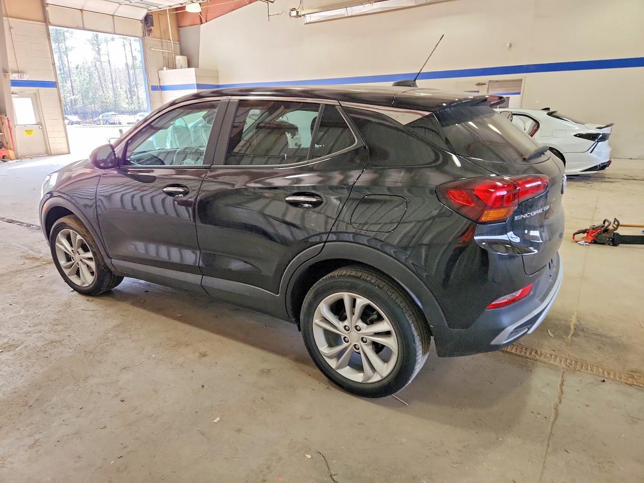 2022 Buick Encore Gx Preferred - Image 2