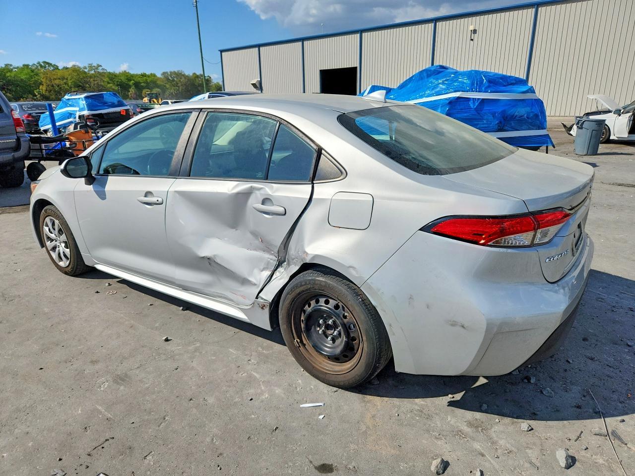 2023 Toyota Corolla Le - Image 2