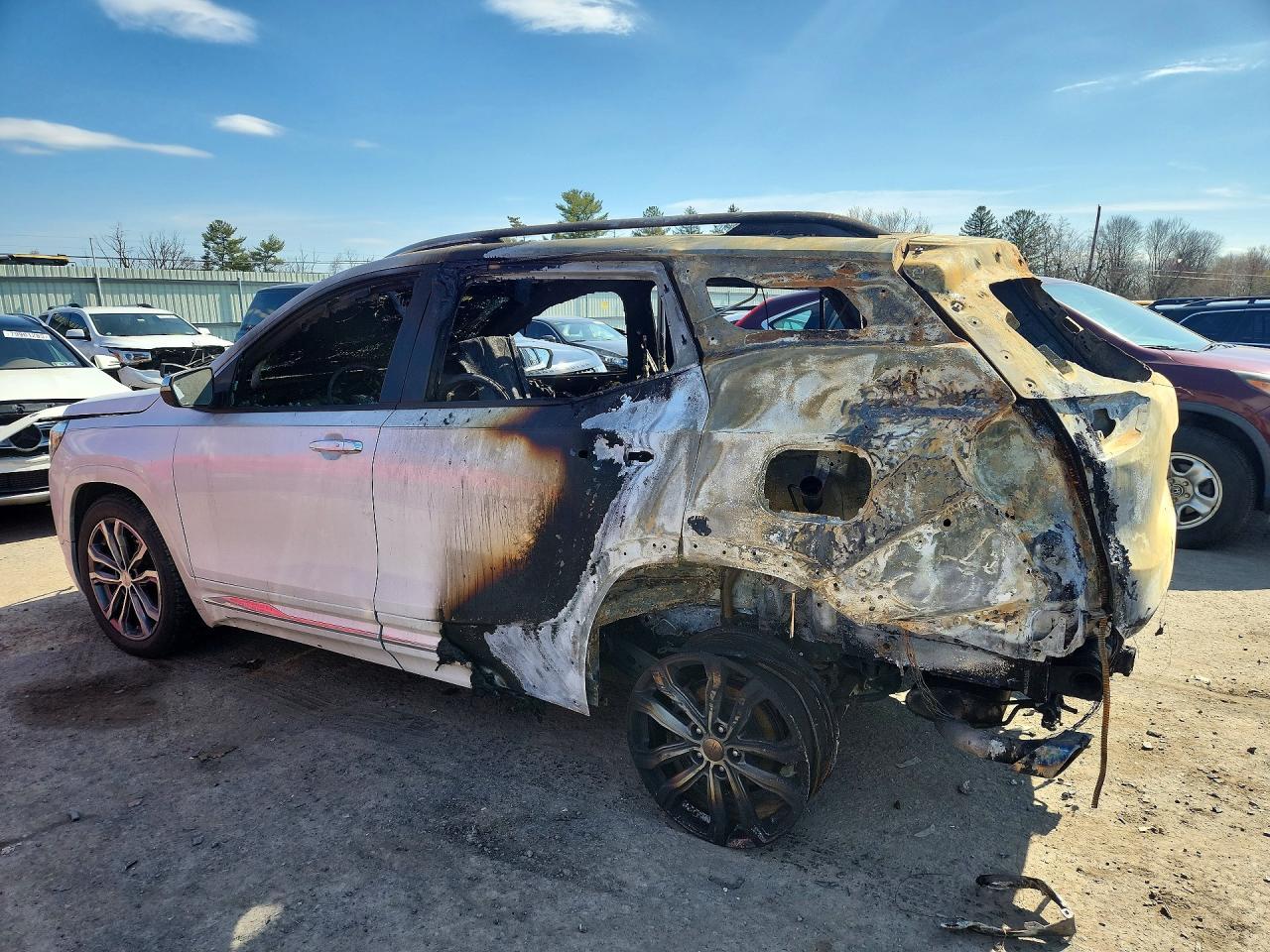 2020 GMC Terrain Denali - Image 2