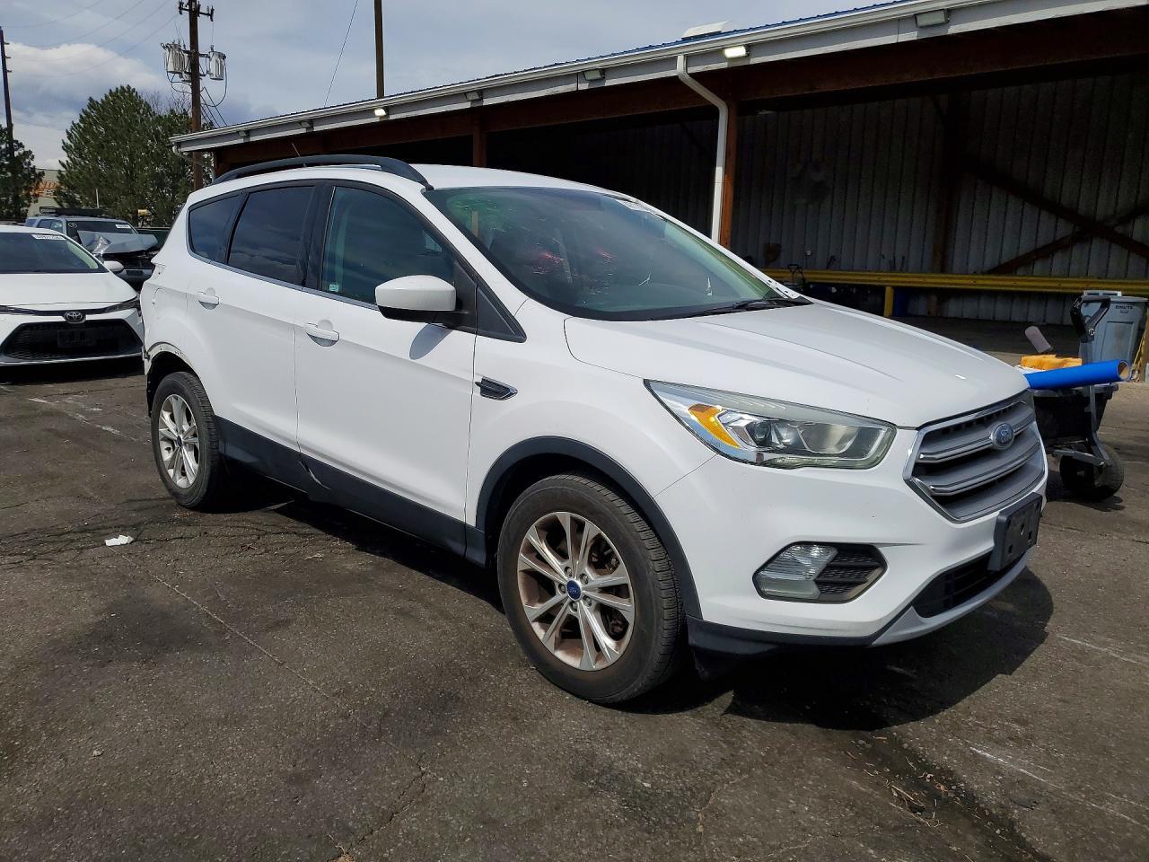 2017 Ford Escape Se - Фото 4