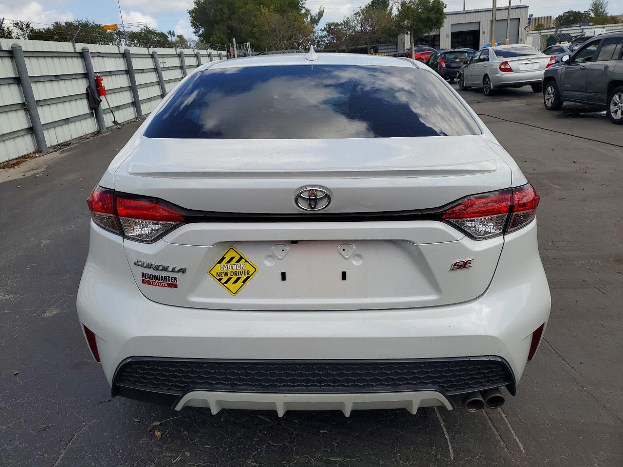 2022 Toyota Corolla Se - Фото 6