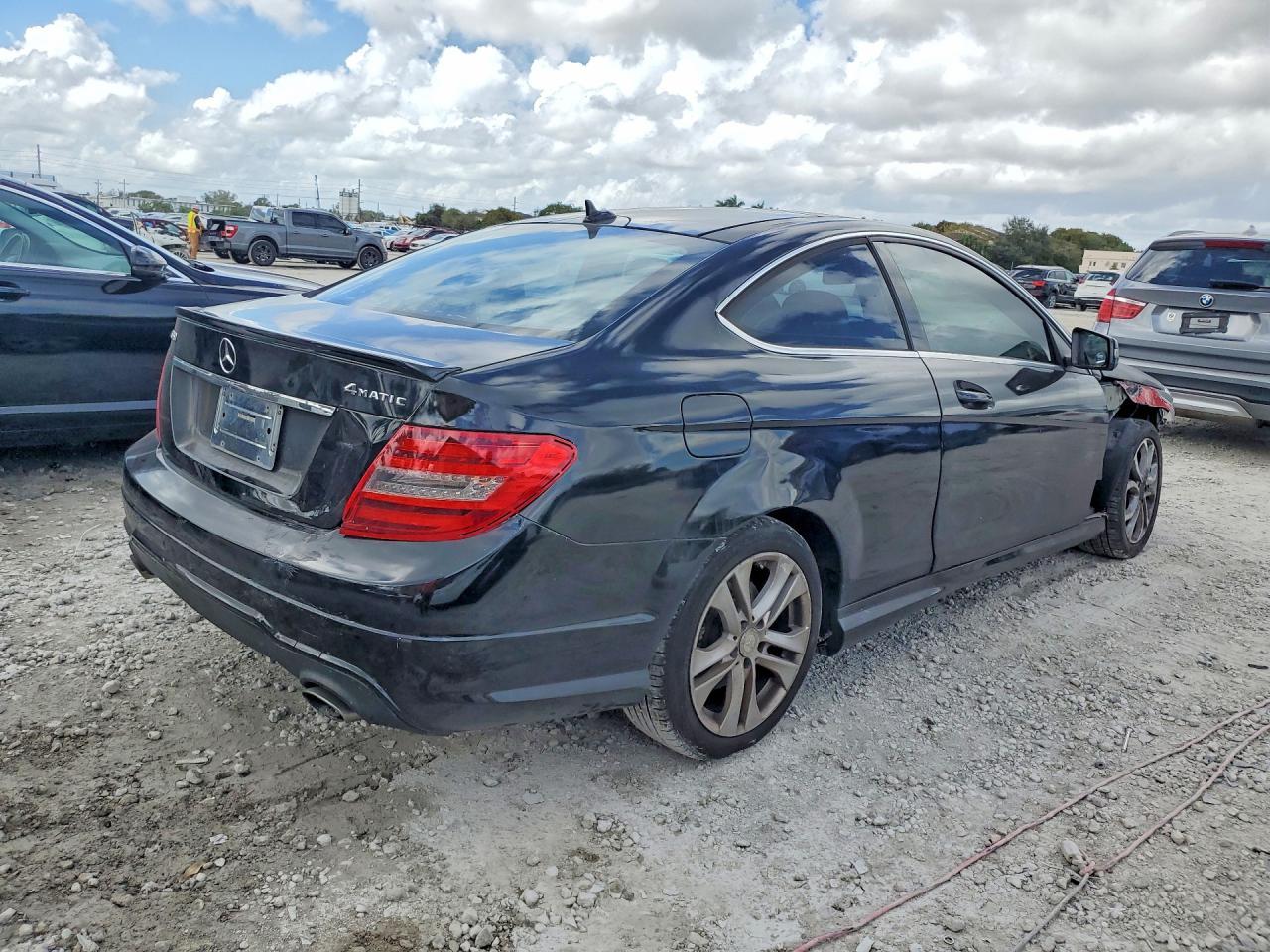 2013 Mercedes-Benz C 350 4Matic - Image 3