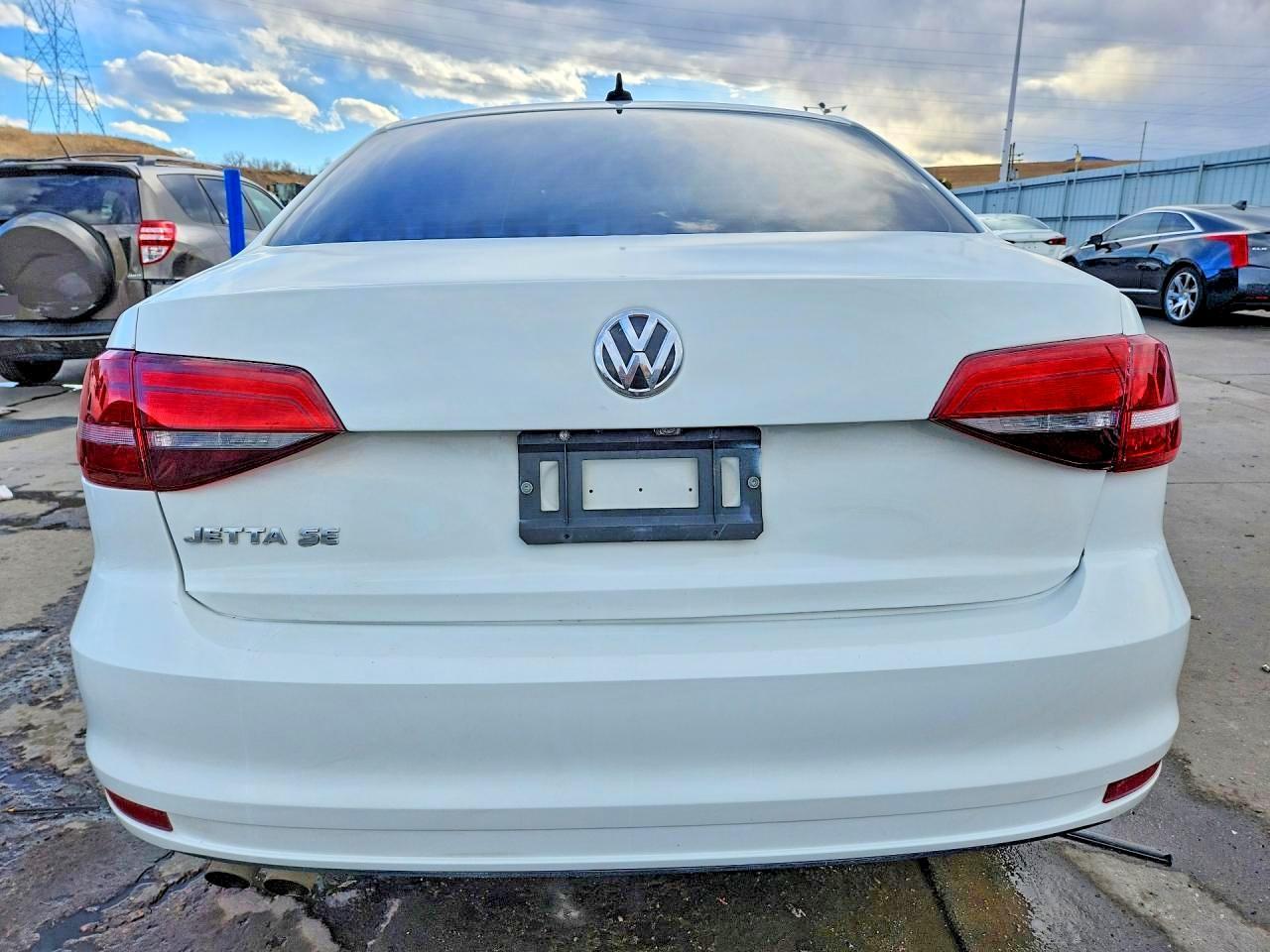 2017 Volkswagen Jetta Se - Фото 6