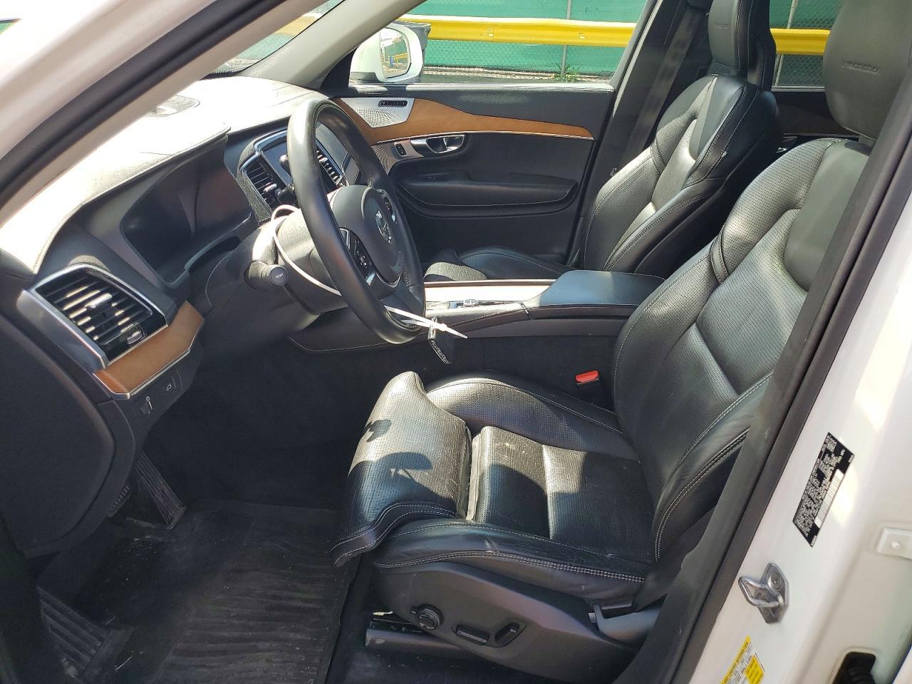 2016 Volvo Xc90 T6 - Image 7