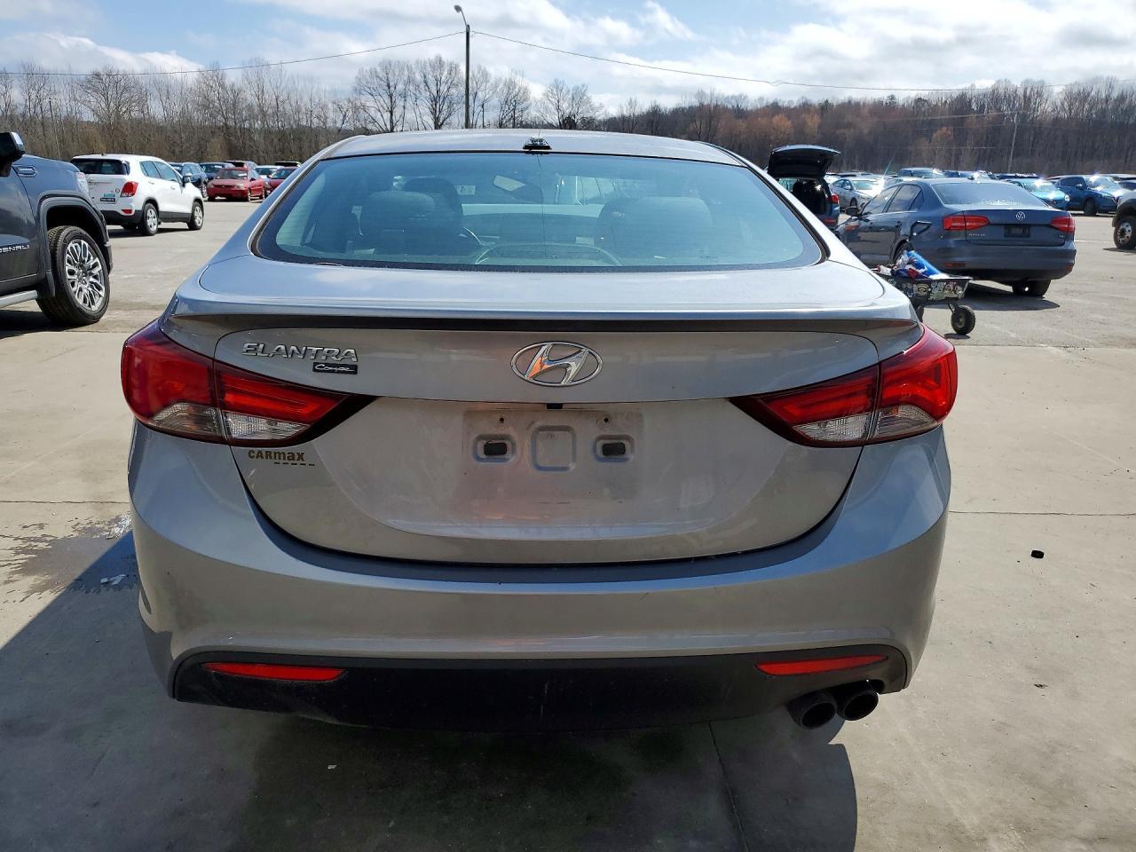 2014 Hyundai Elantra Coupe Base - Image 6