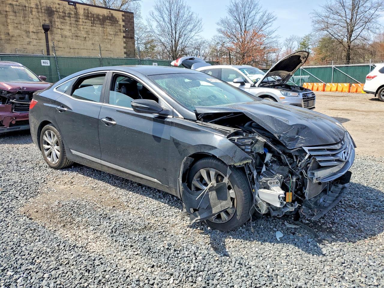 2013 Hyundai Azera Base - Image 4