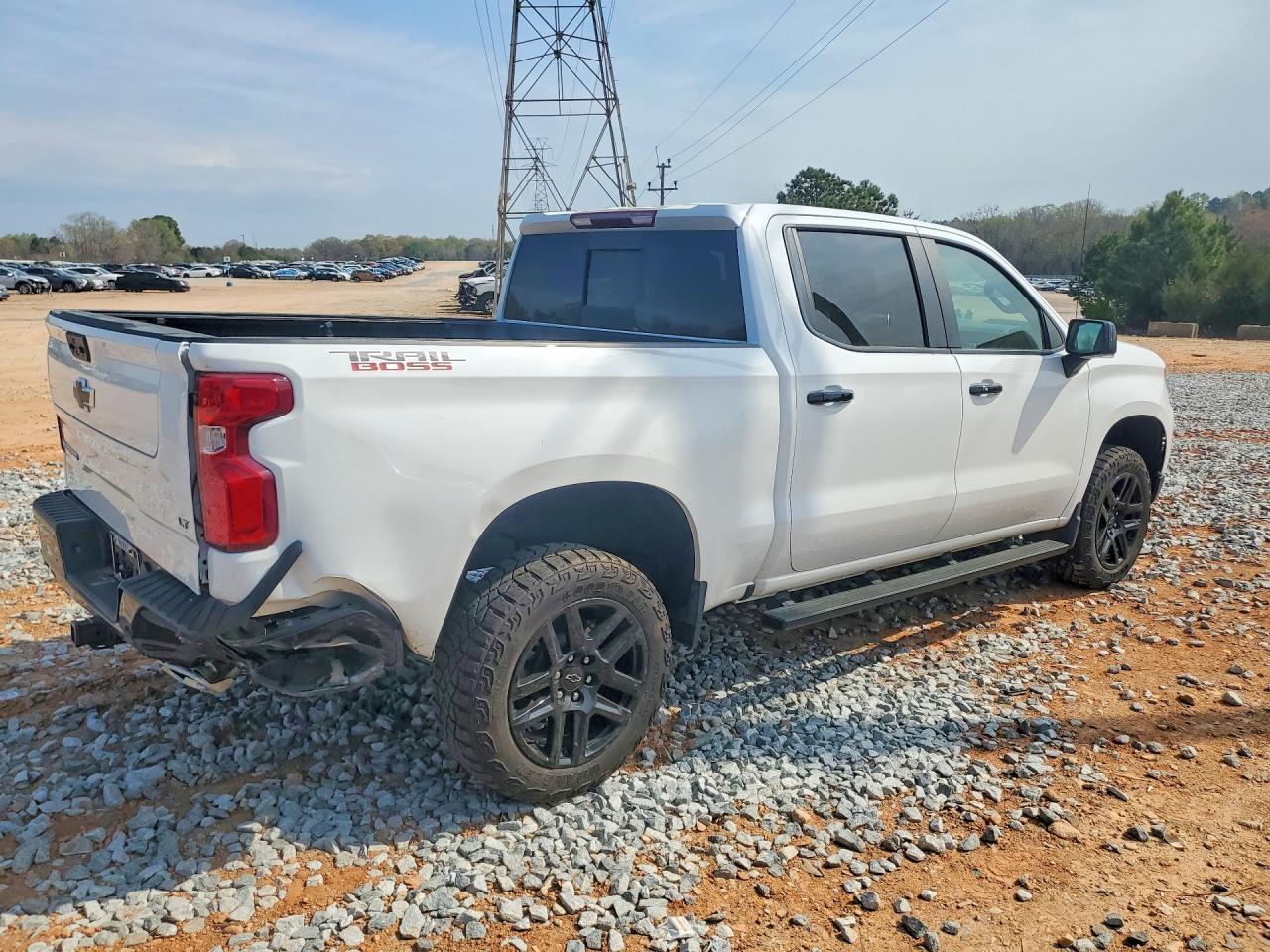 2024 Chevrolet Silverado K1500 Lt Trail Boss - Image 3