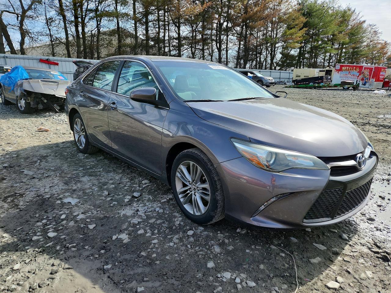 2015 Toyota Camry Se - Фото 4