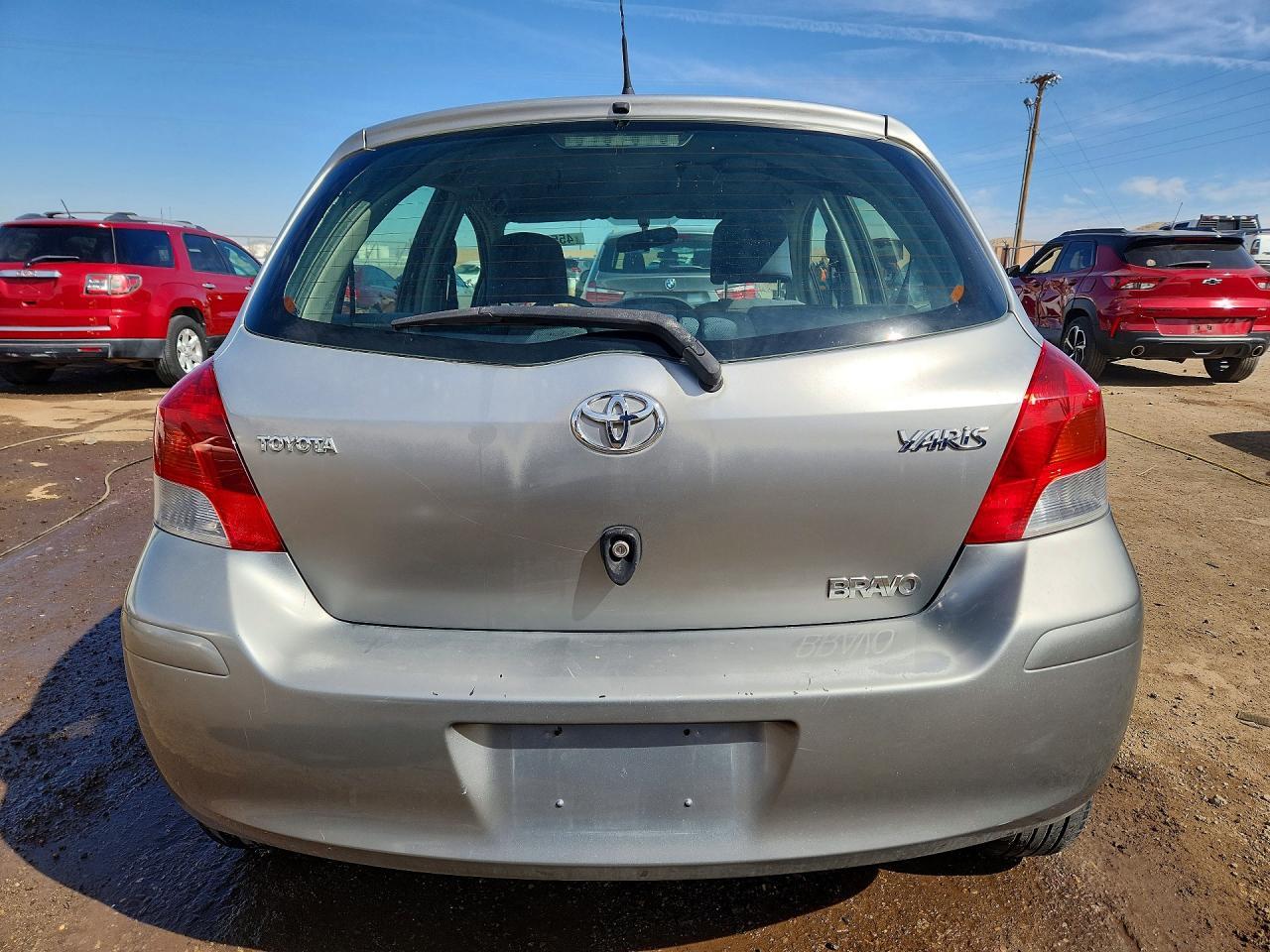 2010 Toyota Yaris Base - Image 6