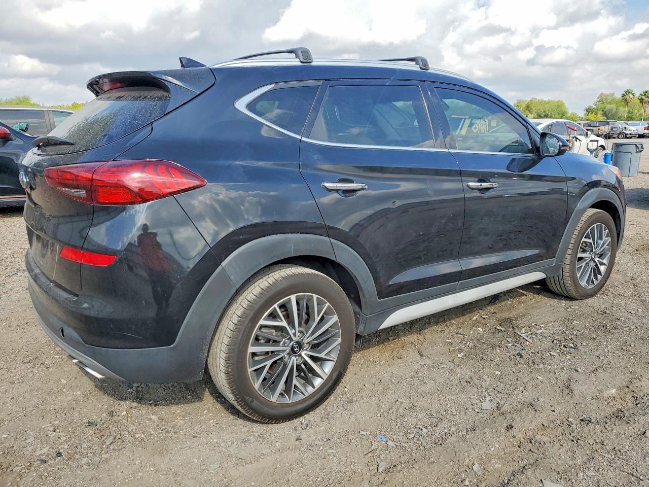 2021 Hyundai Tucson Limited - Image 3
