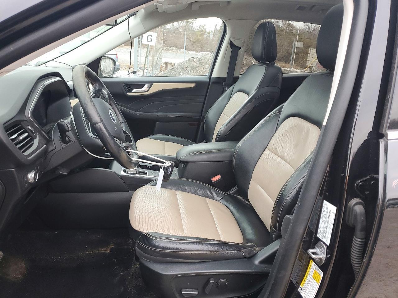 2022 Ford Escape Titanium - Фото 7