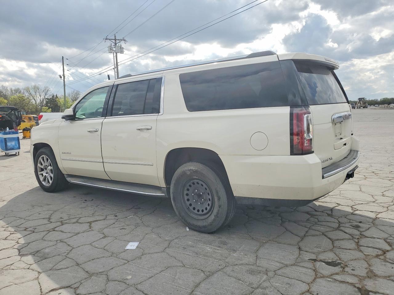 2015 GMC Yukon Xl Denali - Фото 2