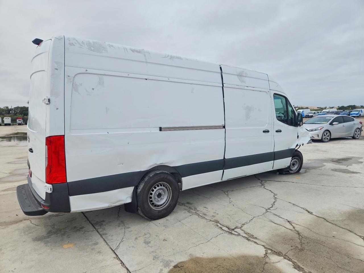 2023 Mercedes-Benz Sprinter 2500 Ext High Roof - Фото 3