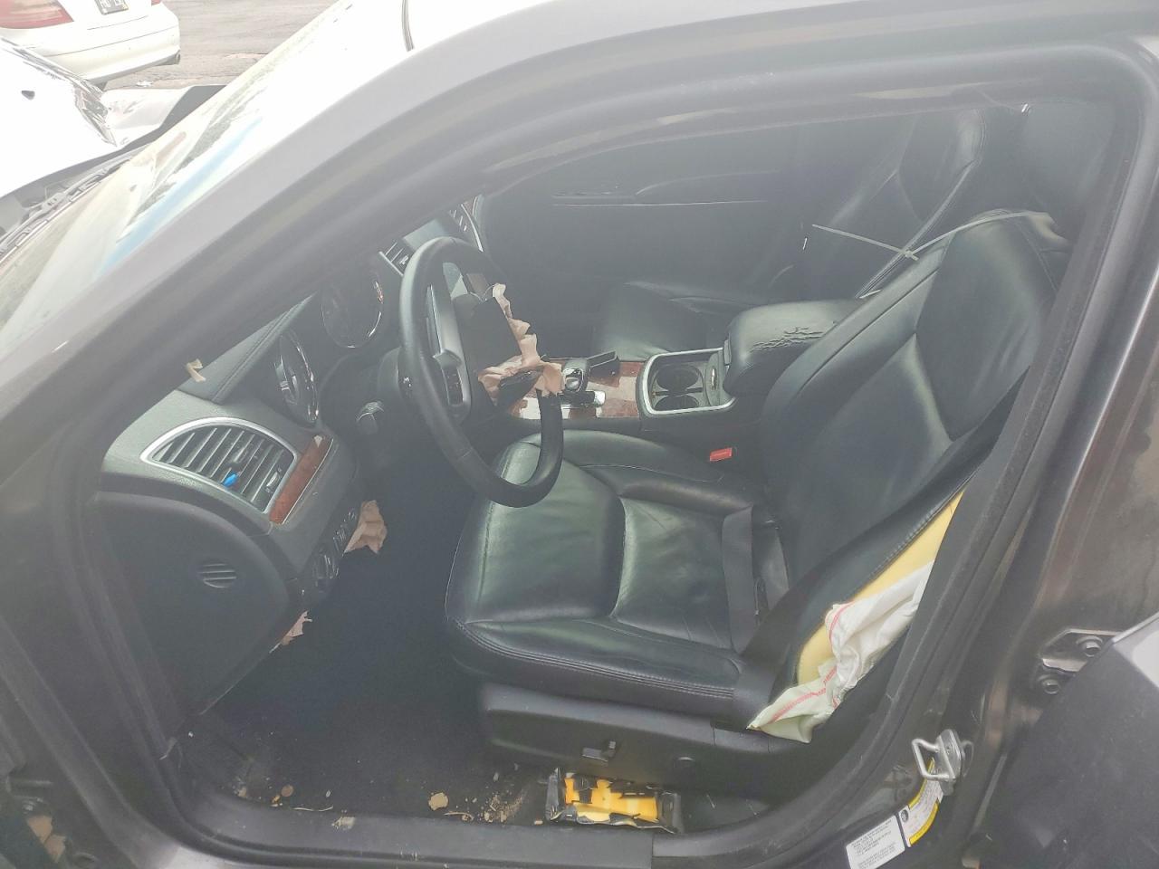 2013 Chrysler 300 - Фото 7