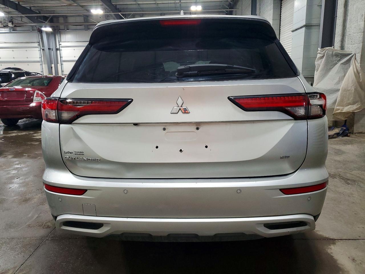 2023 Mitsubishi Outlander Se - Image 6