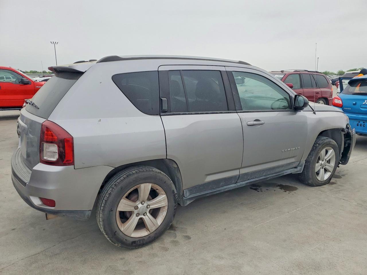 2016 Jeep Compass Sport - Image 3