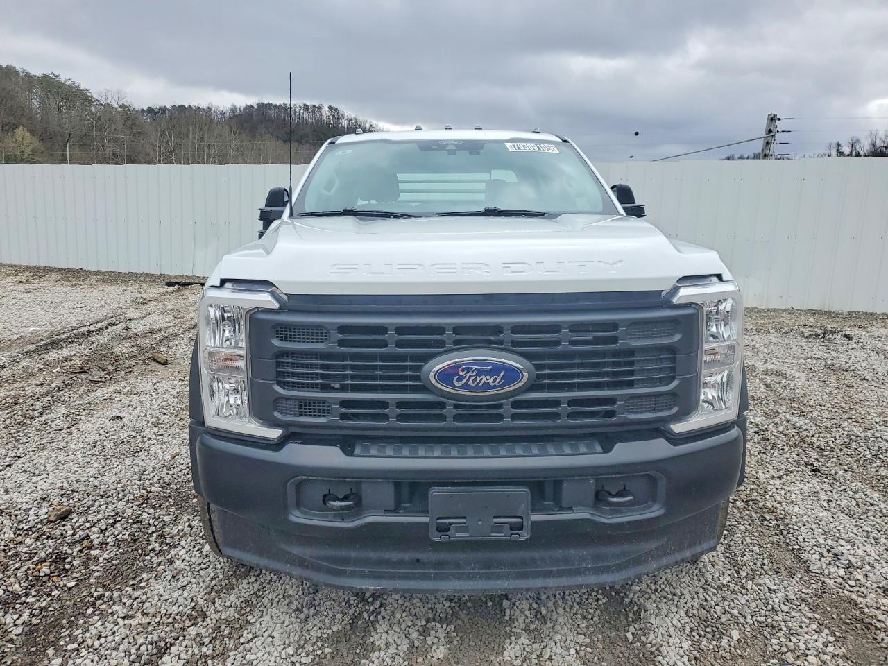 2025 Ford F450 Super Duty Flatbed Truck - Image 5