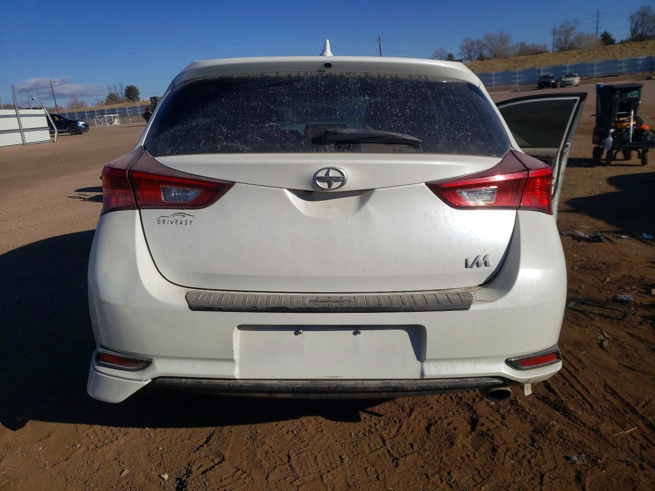 2016 Scion Im - Фото 6