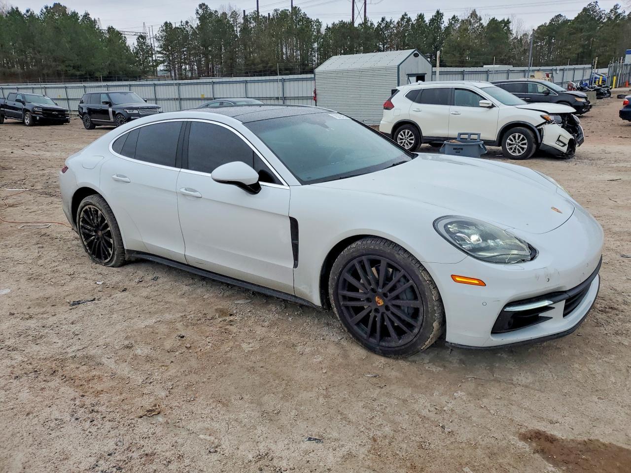 2017 Porsche Panamera 4S - Фото 4