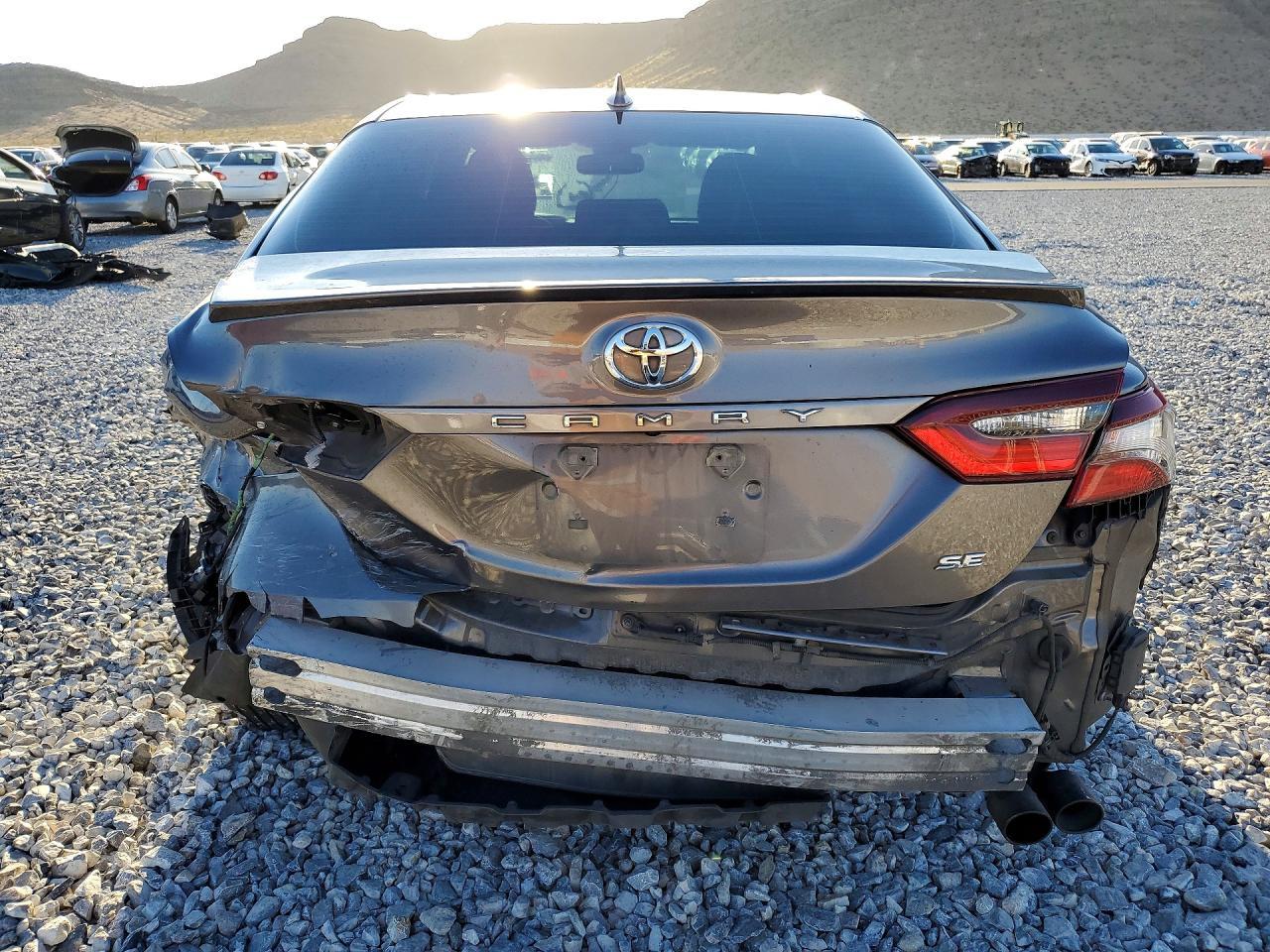 2023 Toyota Camry Se - Image 6