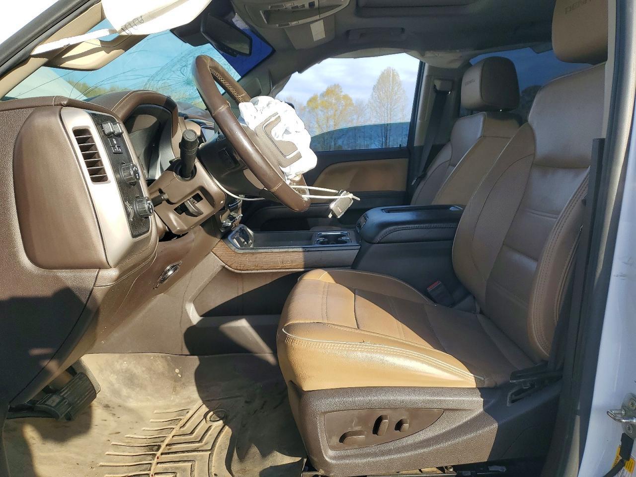 2018 GMC Sierra K2500 Denali - Image 7