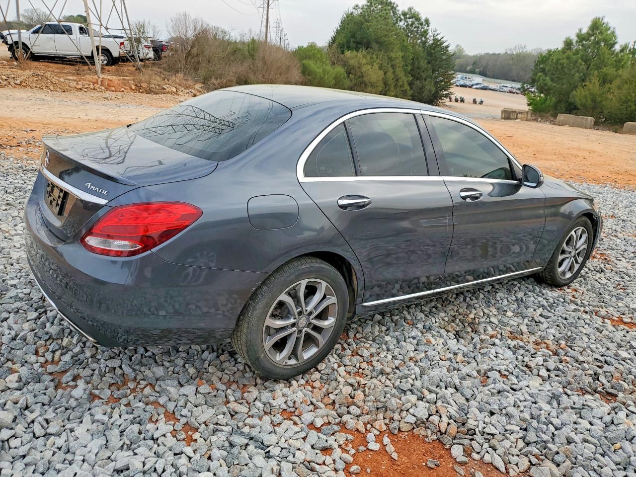 2016 Mercedes-Benz C 300 4Matic - Image 3
