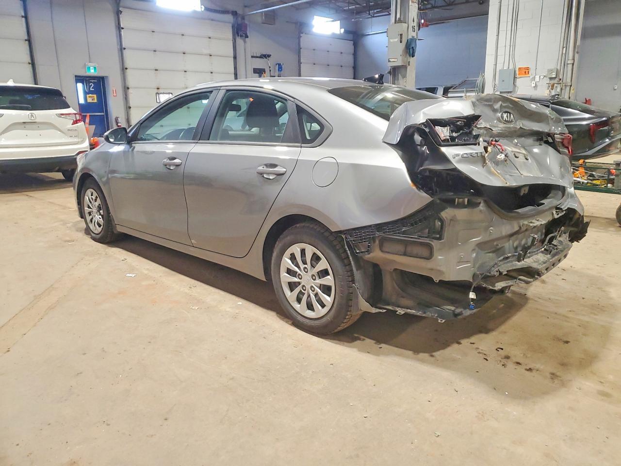 2021 Kia Forte Fe - Фото 2